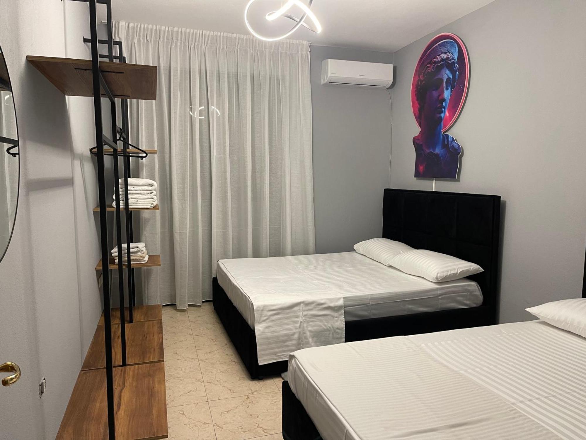 Super House 2 Blloku - 3 Rooms Tirana Kültér fotó