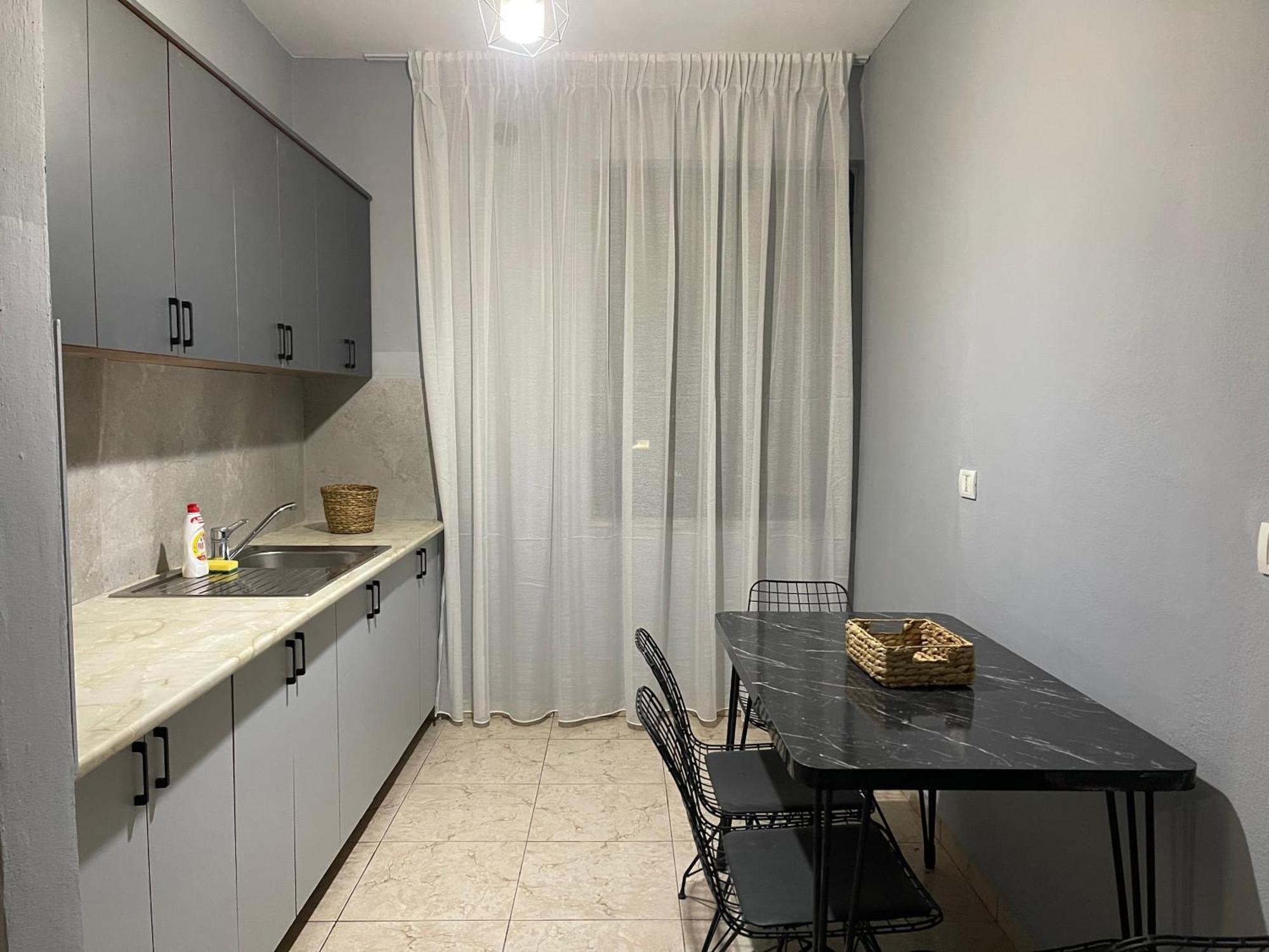 Super House 2 Blloku - 3 Rooms Tirana Kültér fotó