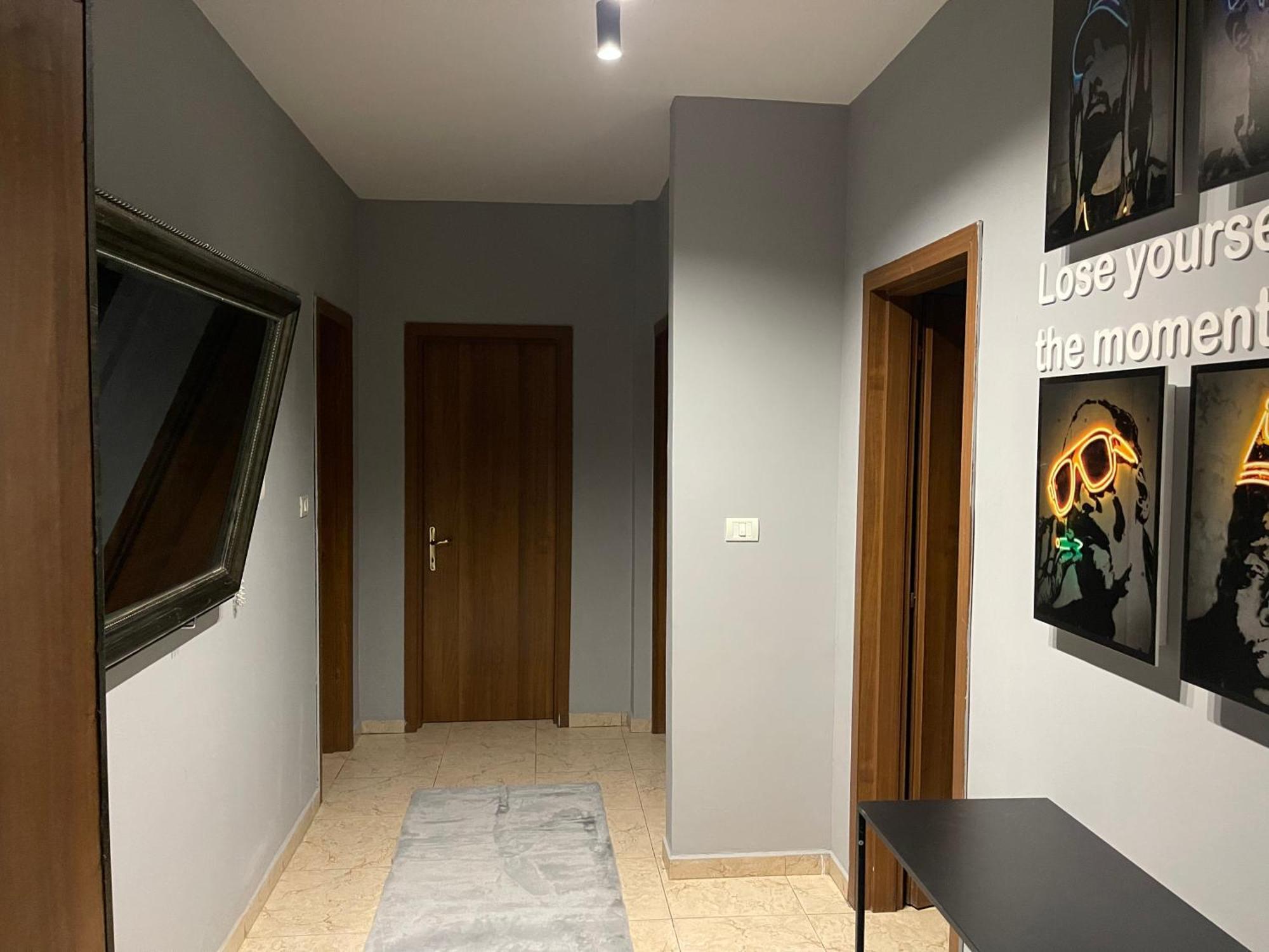 Super House 2 Blloku - 3 Rooms Tirana Kültér fotó
